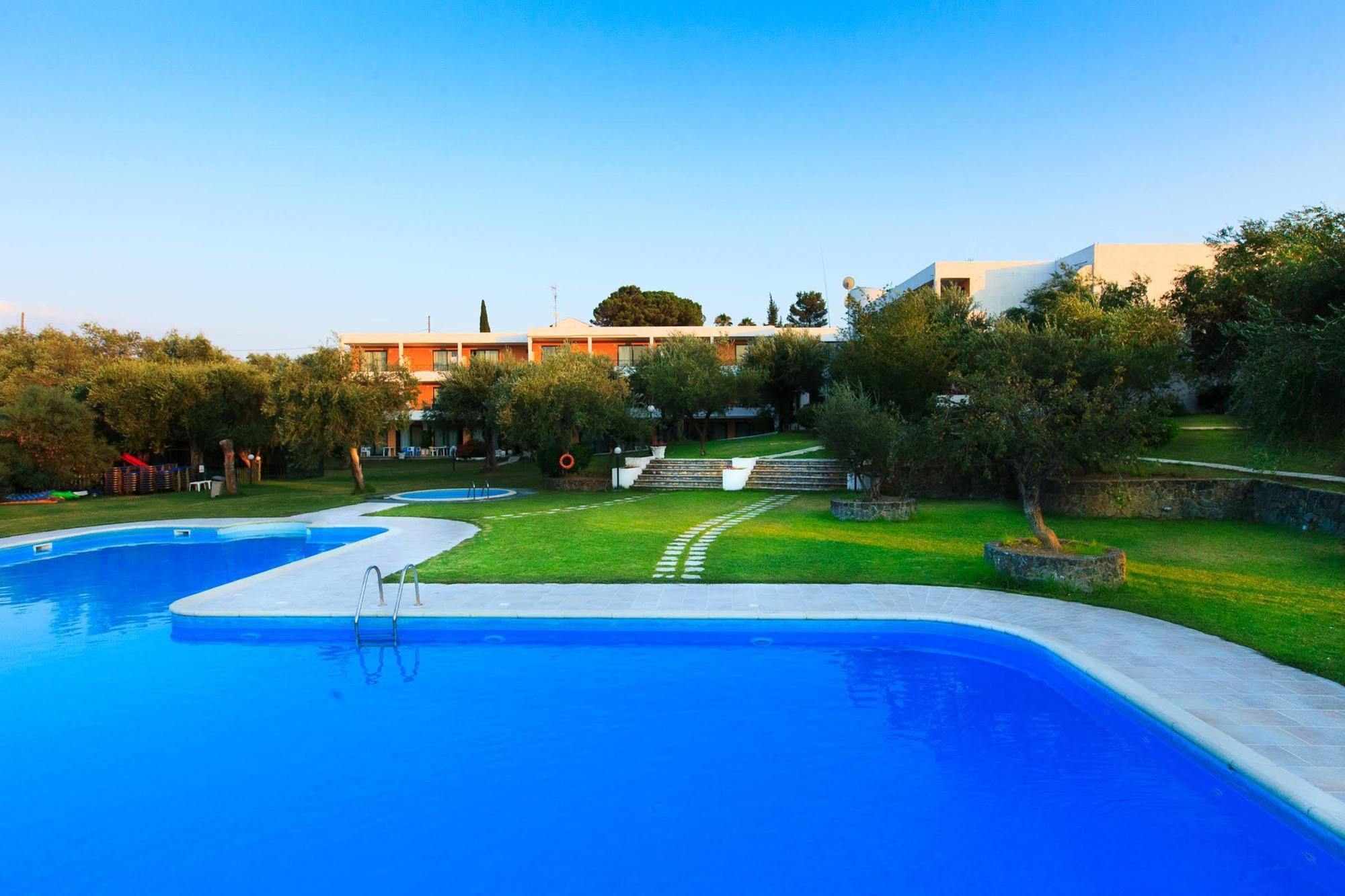 Hotel Saint Nicholas 3*
